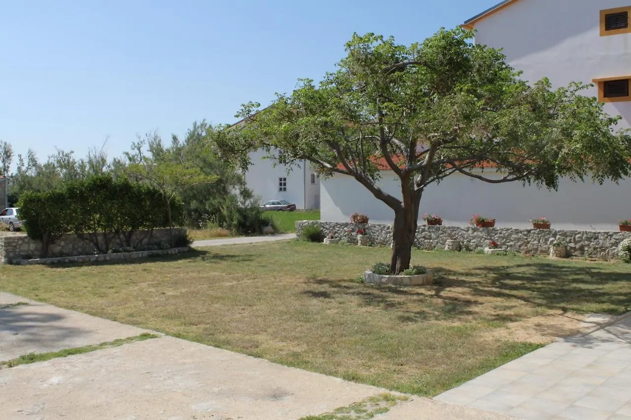 Apartments By The Sea Vlasici, Pag - 6523 Povljana