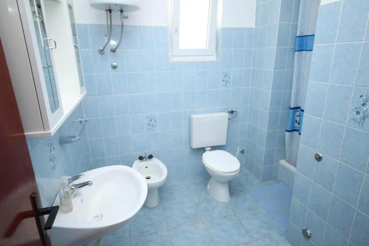 Apartments By The Sea Vlasici, Pag - 6523 Povljana
