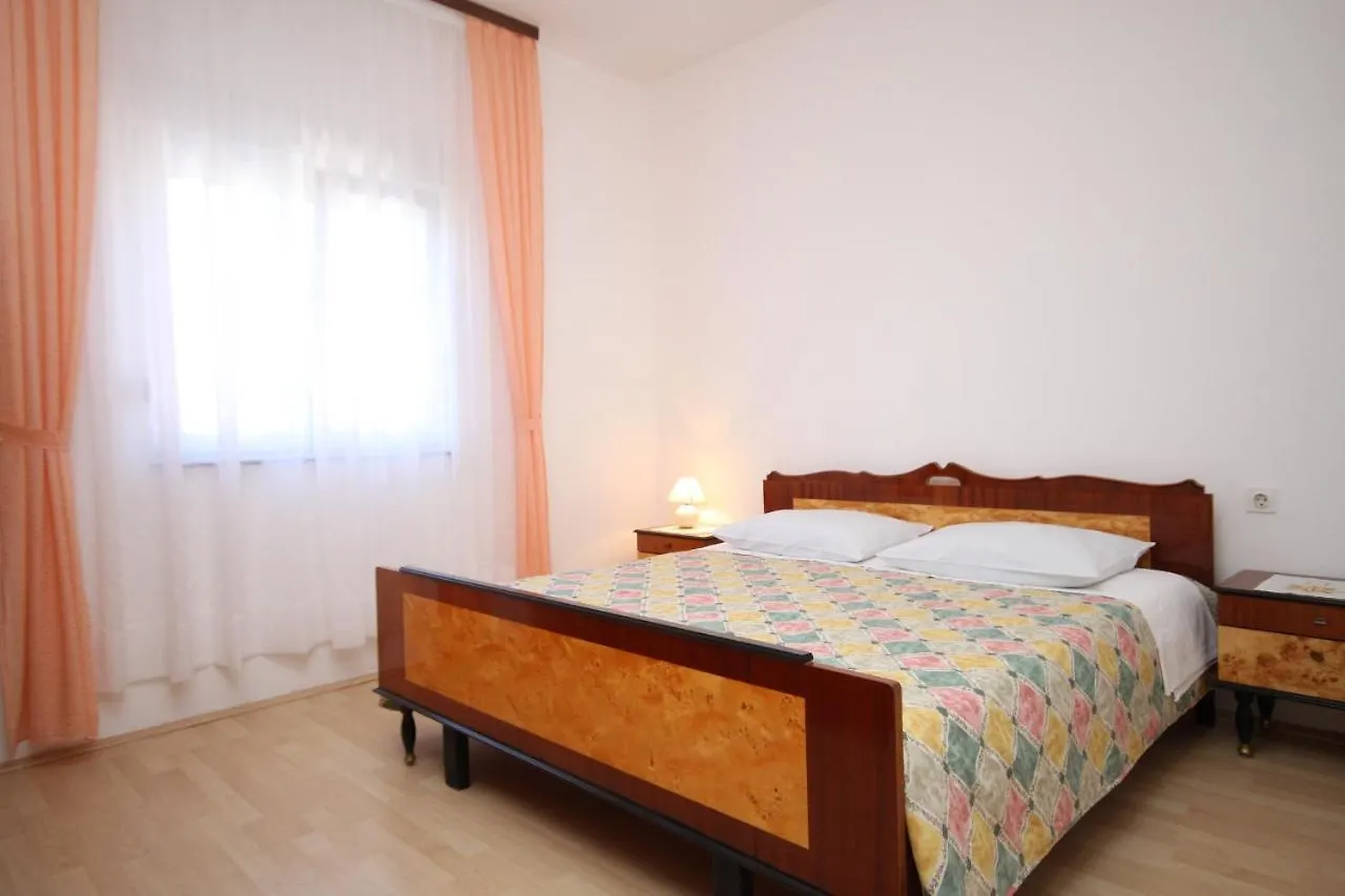Apartments By The Sea Vlasici, Pag - 6523 Povljana